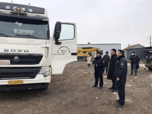 區(qū)危化學(xué)品道路運輸安全管理服務(wù)中心 節(jié)日堅守崗位，全力守護平安運輸